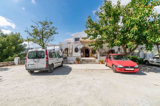 6 bedroom Finca/Country House for sale in Cómpeta with garage - € 595,000 (Ref: 10075760)