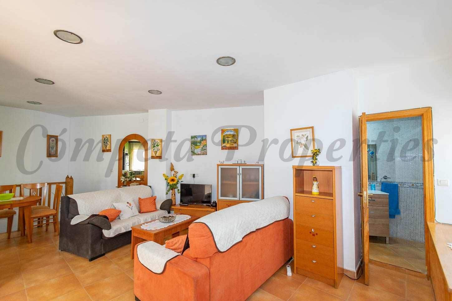 3 soverom Leilighet til leie i Torrox-Costa med svømmebasseng - € 800 (Ref: 10075761)