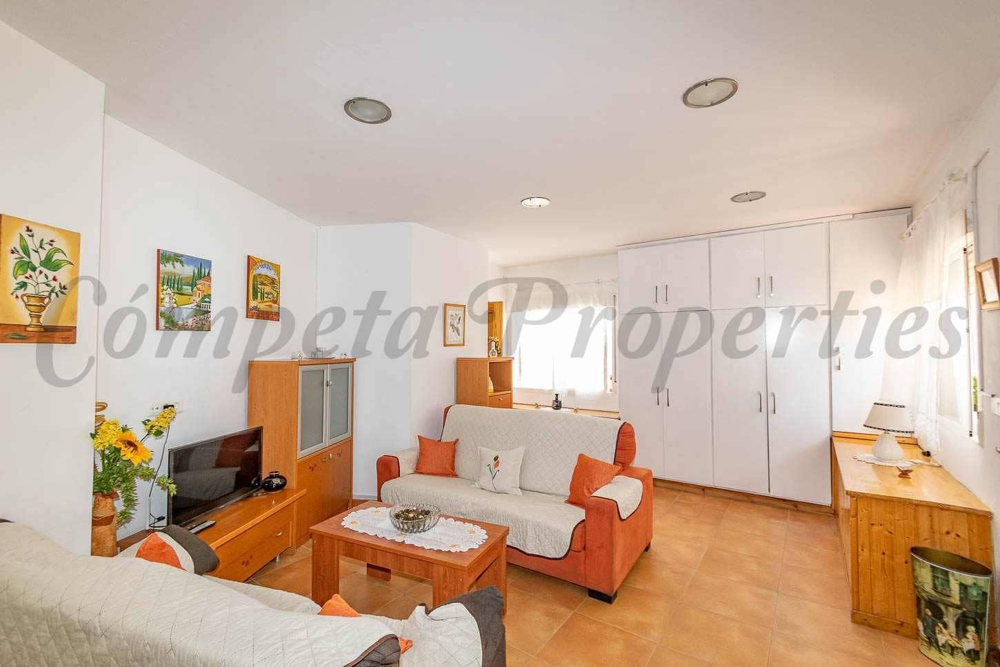 3 bedroom Apartment for holiday rental in Torrox-Costa with pool - € 800 (Ref: 10075762)