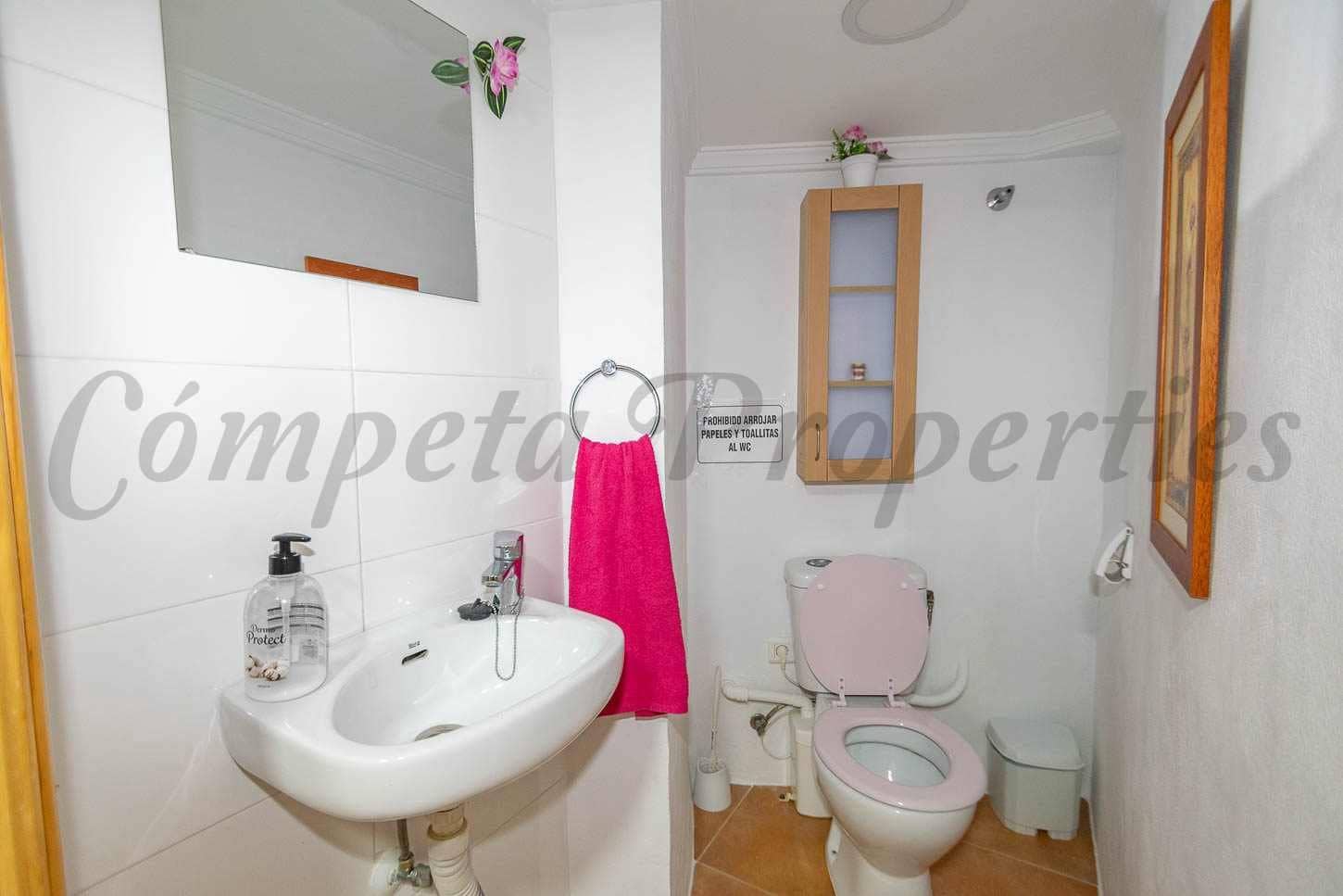 3 bedroom Apartment for holiday rental in Torrox-Costa with pool - € 800 (Ref: 10075762)