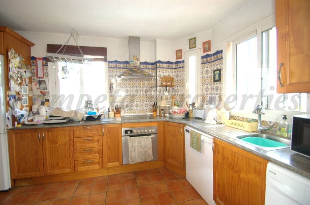 3 chambre Finca/Maison de Campagne à vendre à Torrox avec piscine garage - 950 000 € (Ref: 10075763)