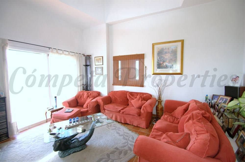 3 chambre Finca/Maison de Campagne à vendre à Torrox avec piscine garage - 950 000 € (Ref: 10075763)