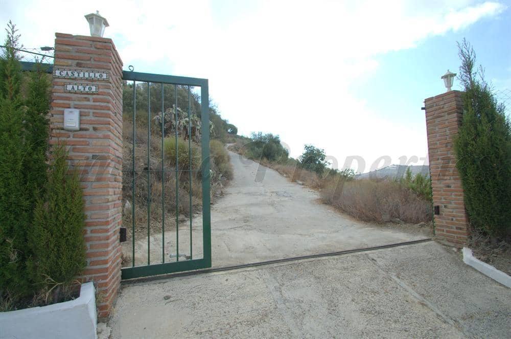 3 chambre Finca/Maison de Campagne à vendre à Torrox avec piscine garage - 950 000 € (Ref: 10075763)