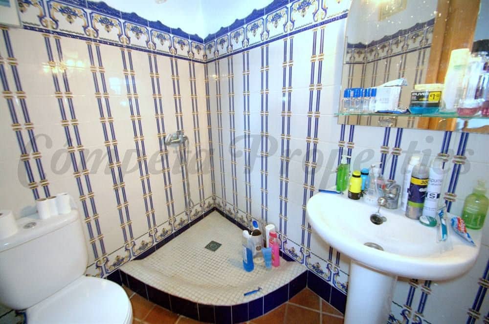 3 chambre Finca/Maison de Campagne à vendre à Torrox avec piscine garage - 950 000 € (Ref: 10075763)