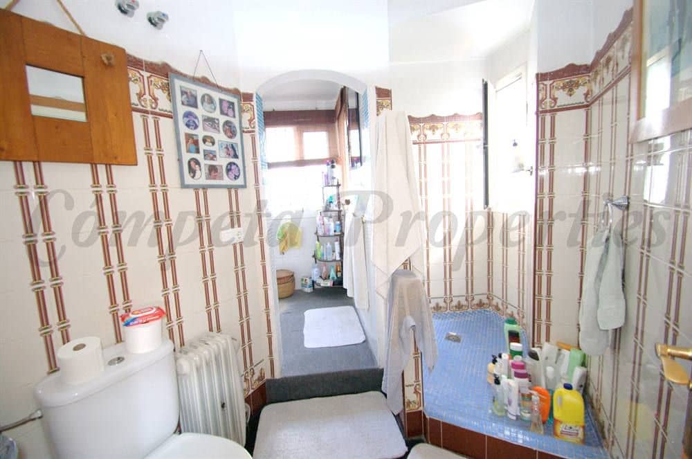 3 chambre Finca/Maison de Campagne à vendre à Torrox avec piscine garage - 950 000 € (Ref: 10075763)