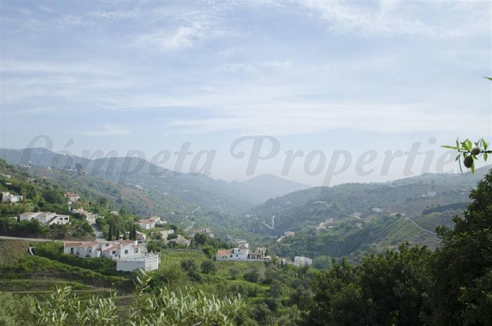 Undeveloped Land for sale in Canillas de Albaida - € 50,000 (Ref: 10075780)