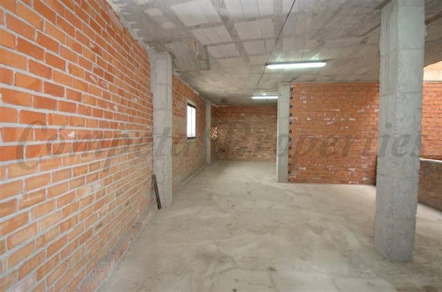 Comercial para arrendar em Canillas de Albaida - 350 € (Ref: 10075781)