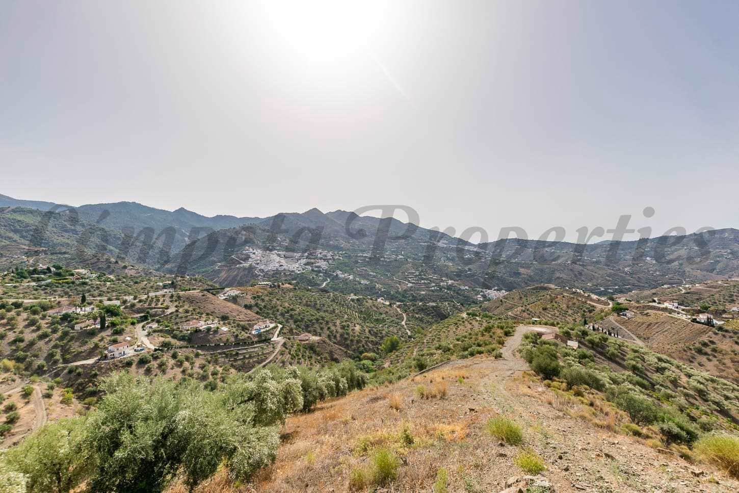 Ubebygd land til salgs i Canillas de Albaida - € 35 000 (Ref: 10075790)