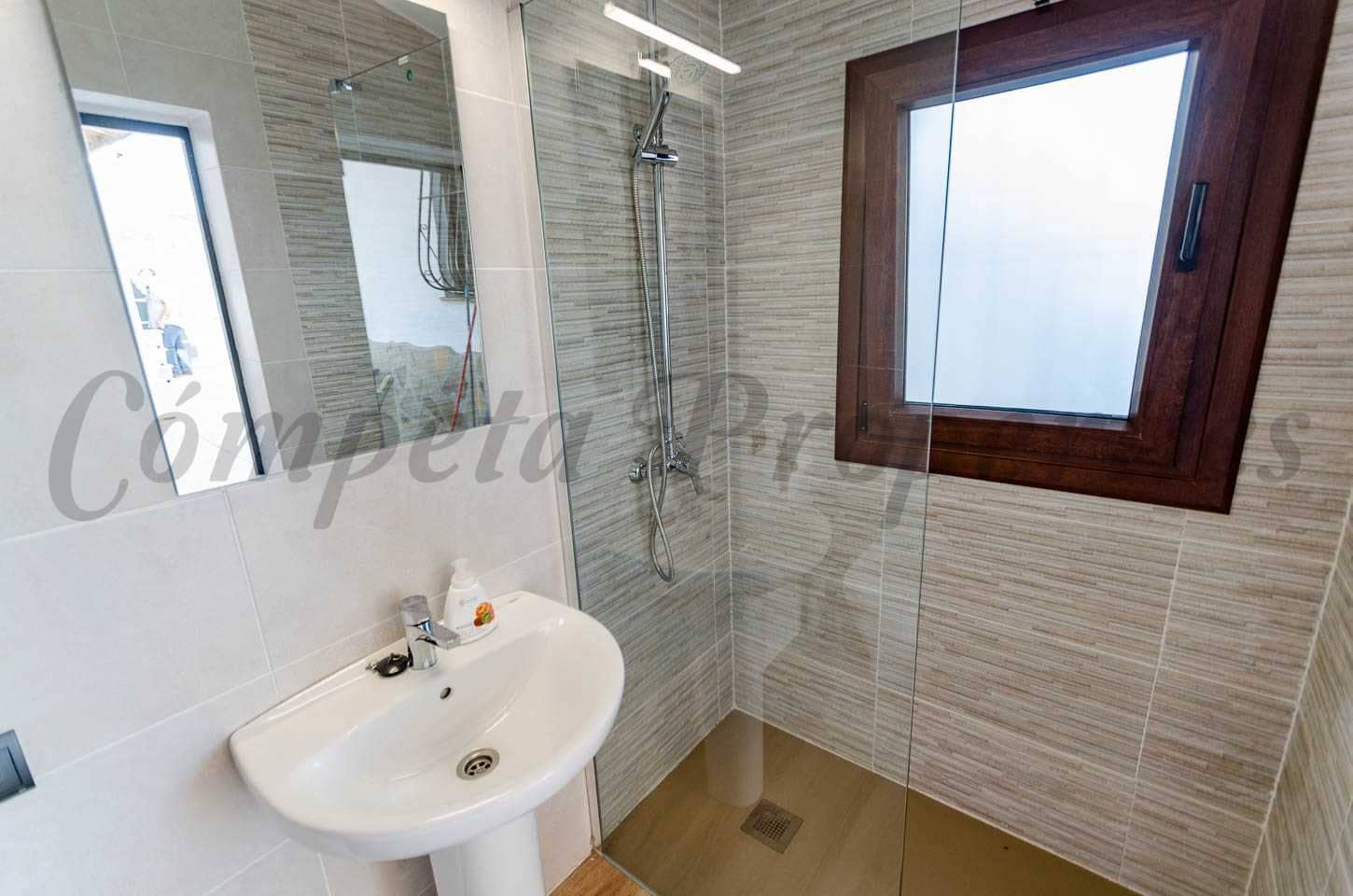 3 soveværelse Finca/Landehus til leje i Canillas de Albaida med swimmingpool garage - € 1.500 (Ref: 10075792)