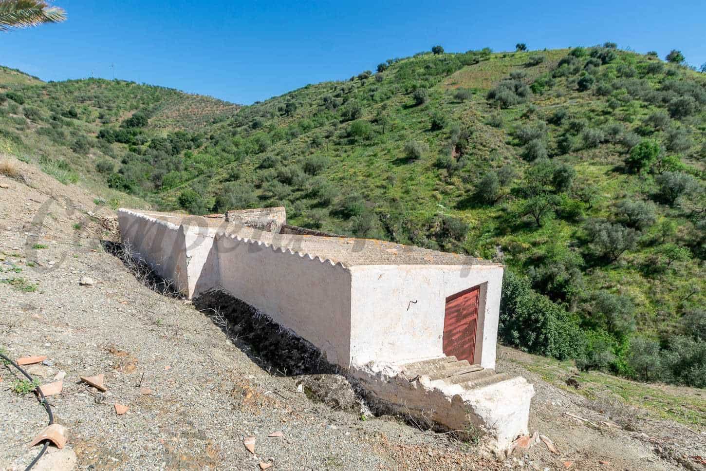 2 soveværelse Finca/Landehus til salg i Sedella - € 110.000 (Ref: 10075799)
