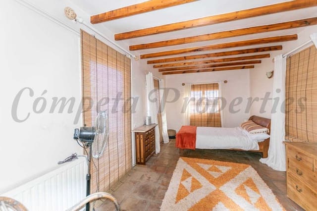 2 bedroom Finca/Country House for sale in Sedella with pool garage - € 250,000 (Ref: 10075800)