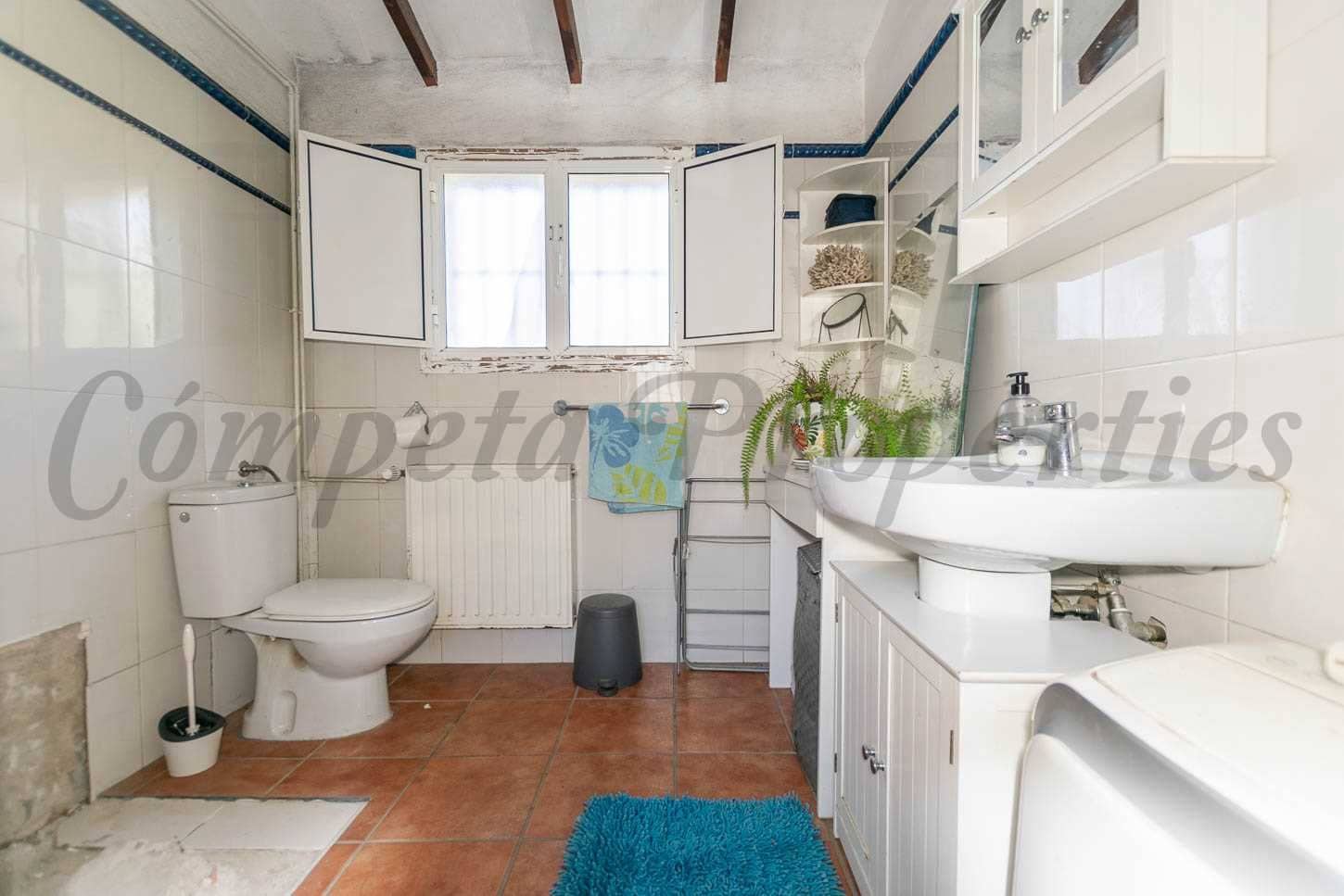 2 bedroom Finca/Country House for sale in Sedella with pool garage - € 250,000 (Ref: 10075800)