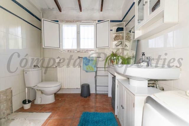 2 bedroom Finca/Country House for sale in Sedella with pool garage - € 250,000 (Ref: 10075800)