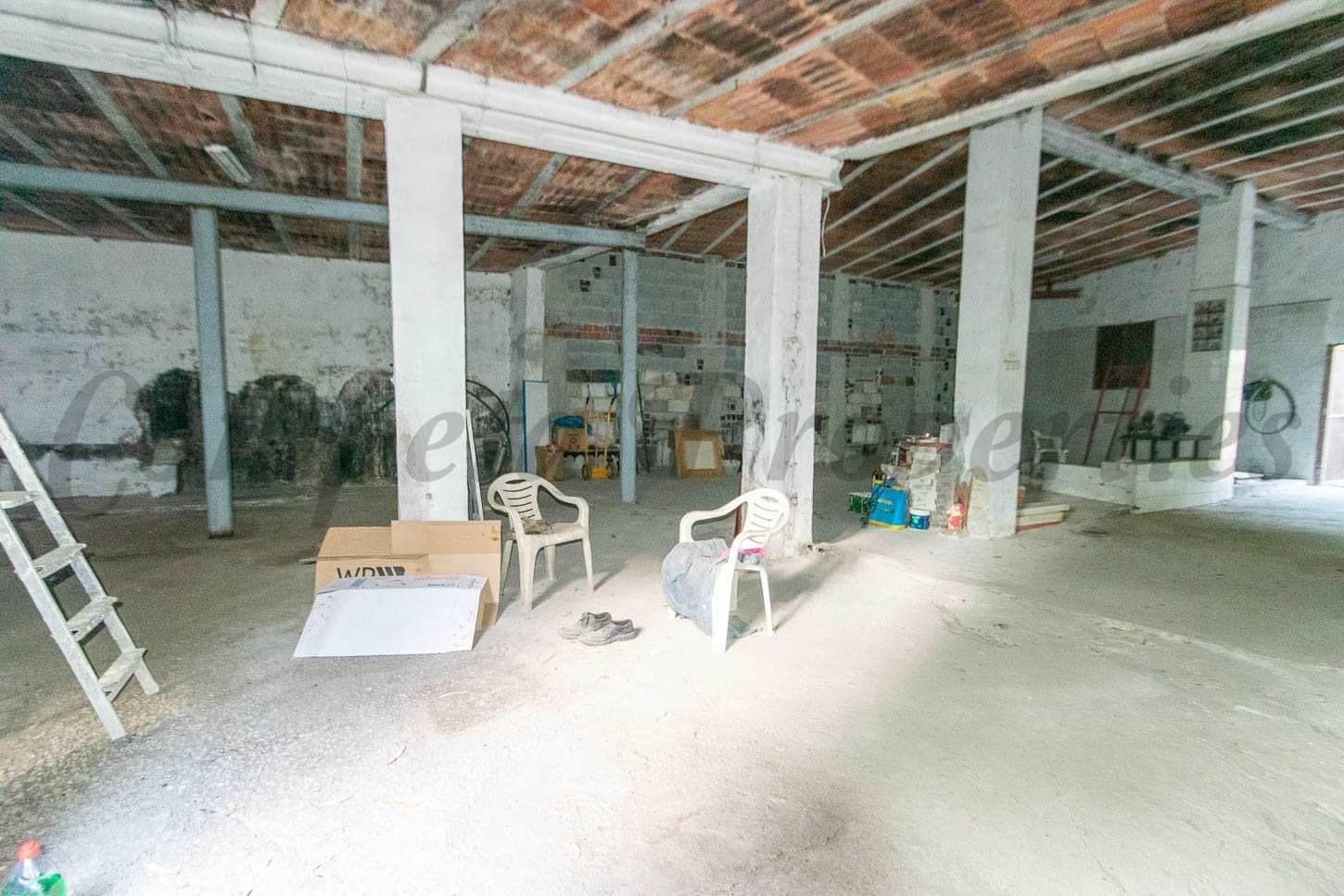 Komercyjne na sprzedaż w Archez - 75 000 € (Ref: 10075806)