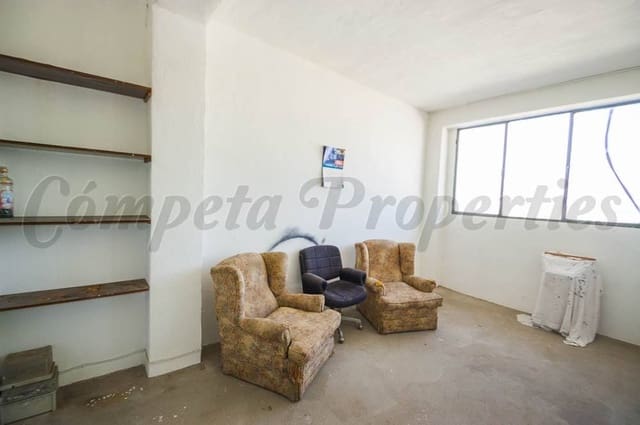 Kaupallinen myytävänä paikassa Cómpeta - 367 500 € (Ref: 10075809)