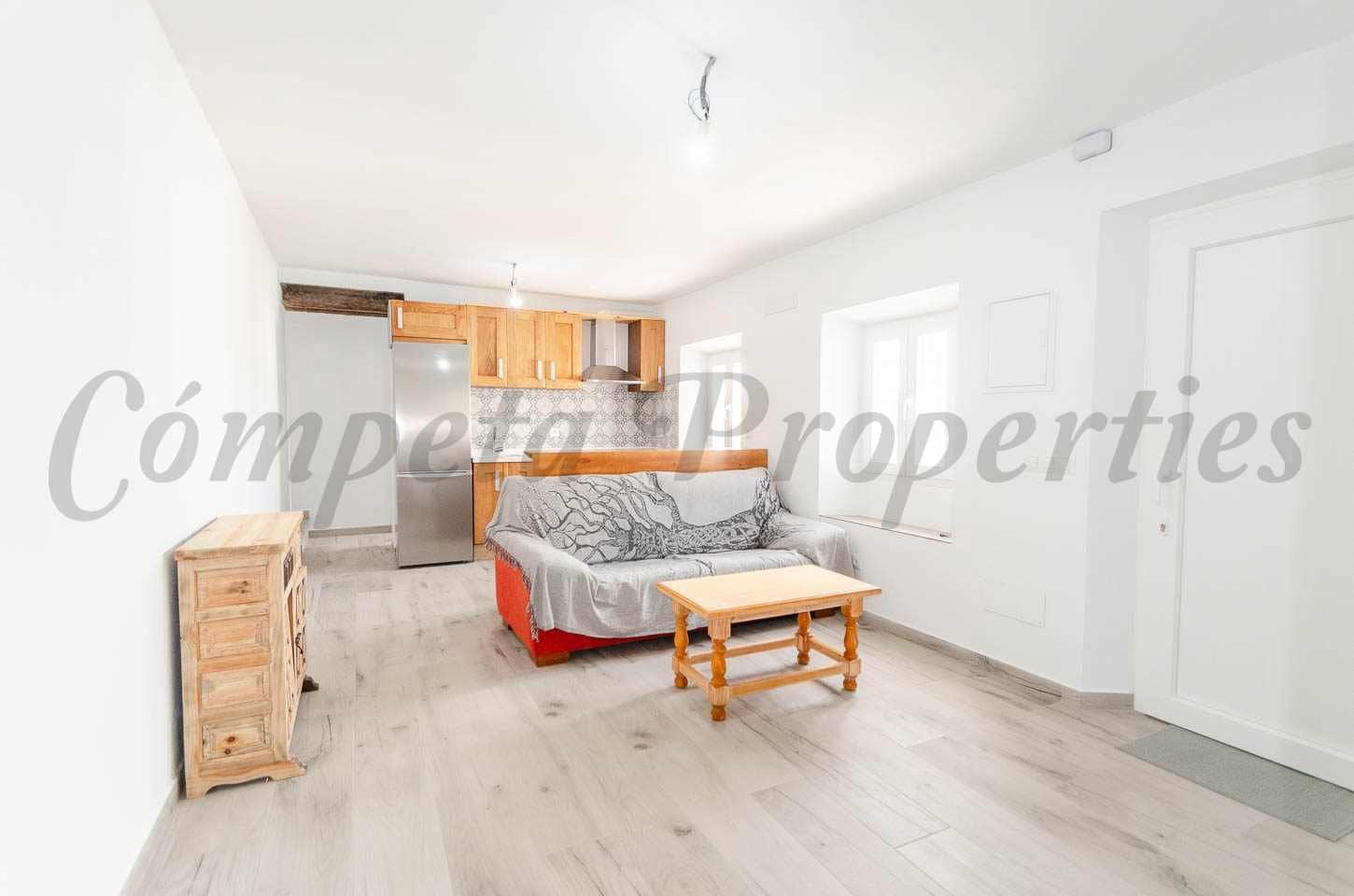 3 sovrum Lägenhet att hyra i Competa - 1 125 € (Ref: 10075810)