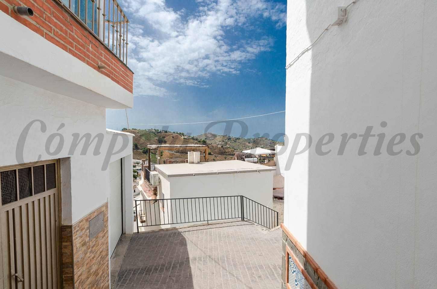 Apartamento de 3 habitaciones en Cómpeta en venta - 169.000 € (Ref: 10075811)