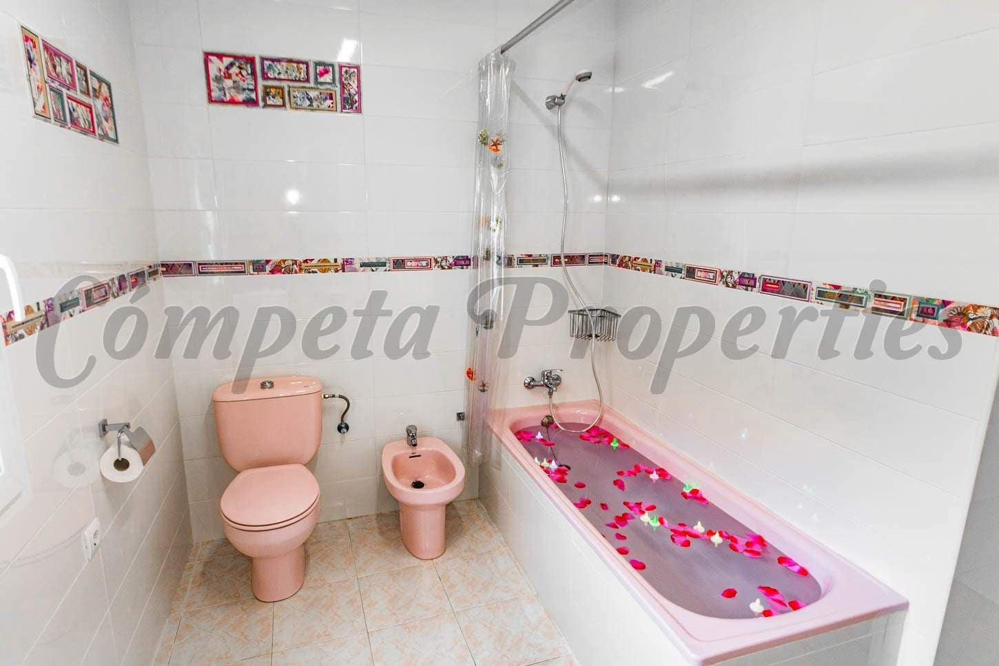3 sovrum Finca/Hus på landet för semesterbostäder i Sayalonga med pool - 1 625 € (Ref: 10075814)