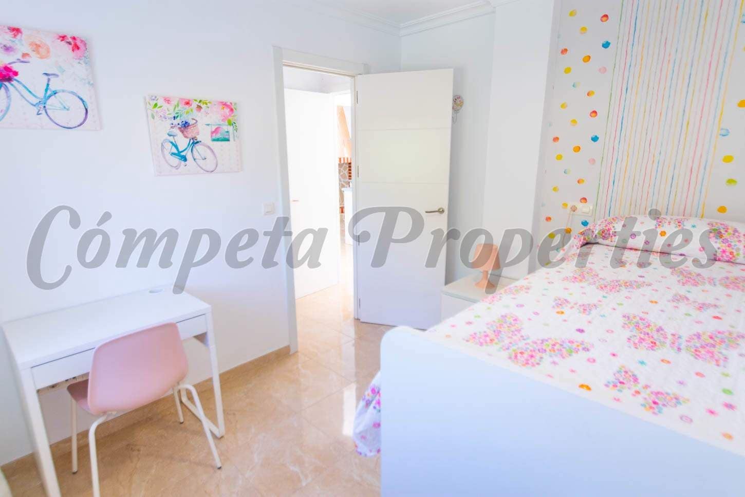 3 sovrum Finca/Hus på landet för semesterbostäder i Sayalonga med pool - 1 625 € (Ref: 10075814)