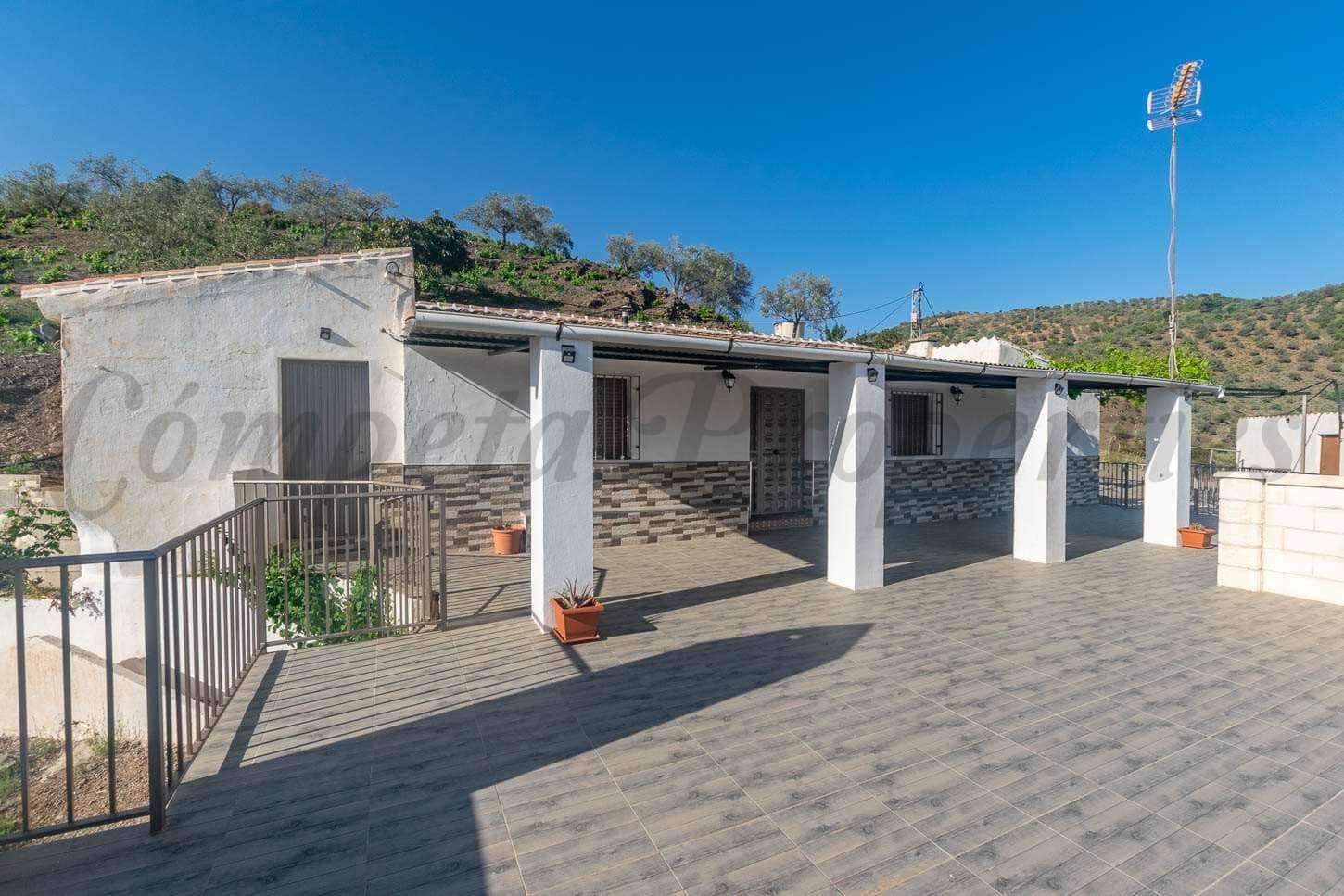 3 soverom Finca/Herregård til leie i Arenas - € 960 (Ref: 10075815)