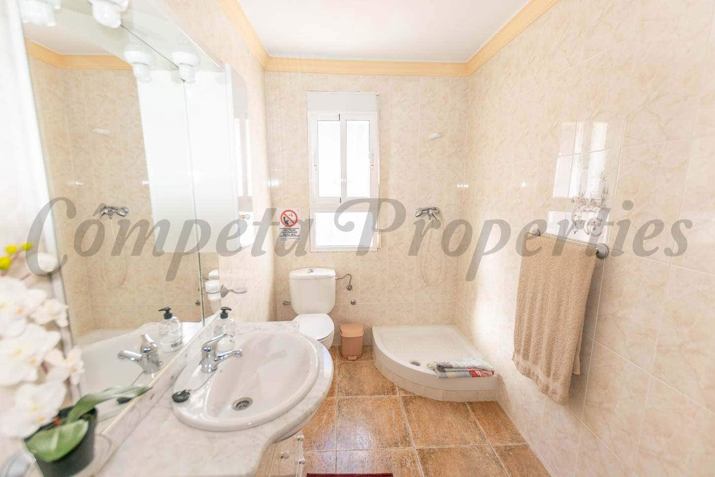 3 soverom Finca/Herregård til leie i Archez med svømmebasseng - € 1 250 (Ref: 10075822)