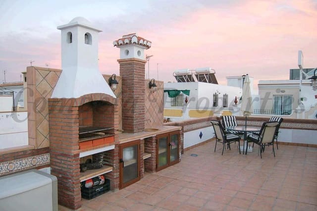 2 bedroom Apartment for rent in Centro, Nerja - € 1,300 (Ref: 10075829)