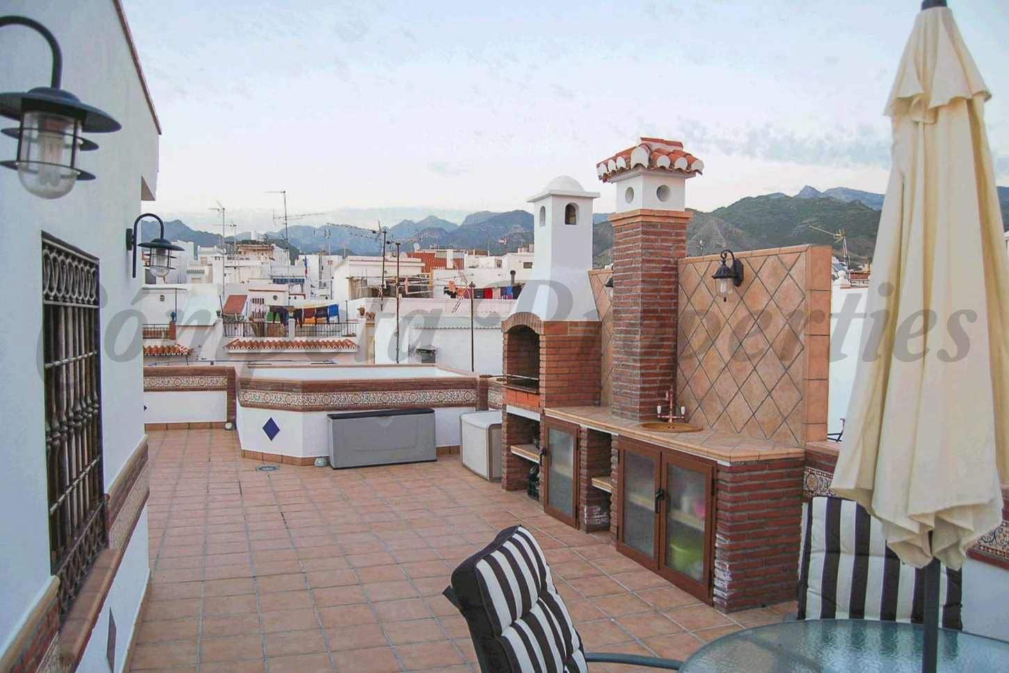 2 soveværelse Lejlighed til leje i Nerja - € 1.300 (Ref: 10075829)