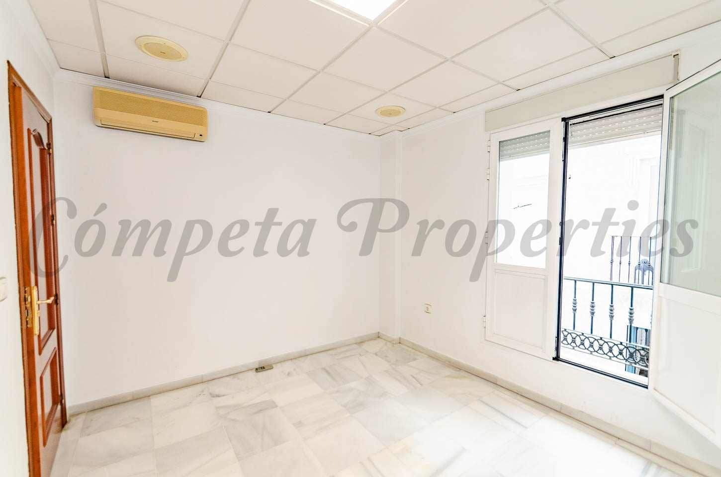Local Comercial en Cómpeta en alquiler - 220 € (Ref: 10075831)