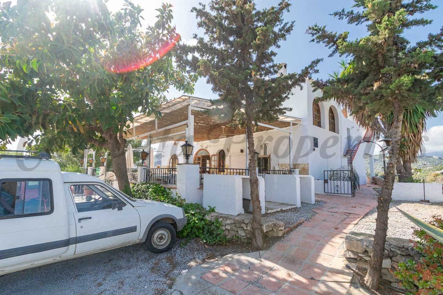 Local Comercial en Cómpeta en alquiler - 2.500 € (Ref: 10075834)