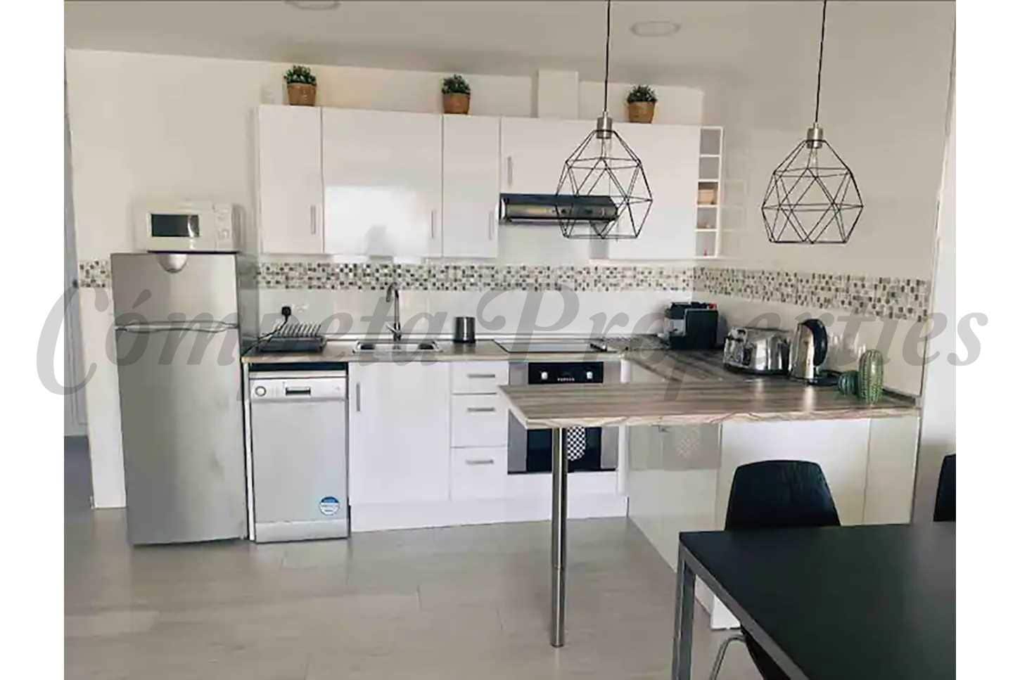2 soverom Leilighet til leie i Nerja med svømmebasseng - € 1 250 (Ref: 10075836)