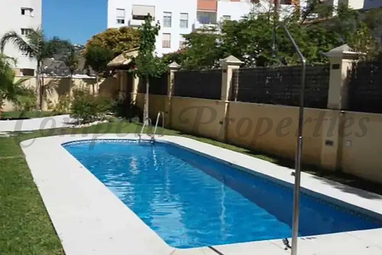 1 makuuhuone Huoneisto vuokrattavana paikassa Nerja mukana uima-altaan - 750 € (Ref: 10075837)