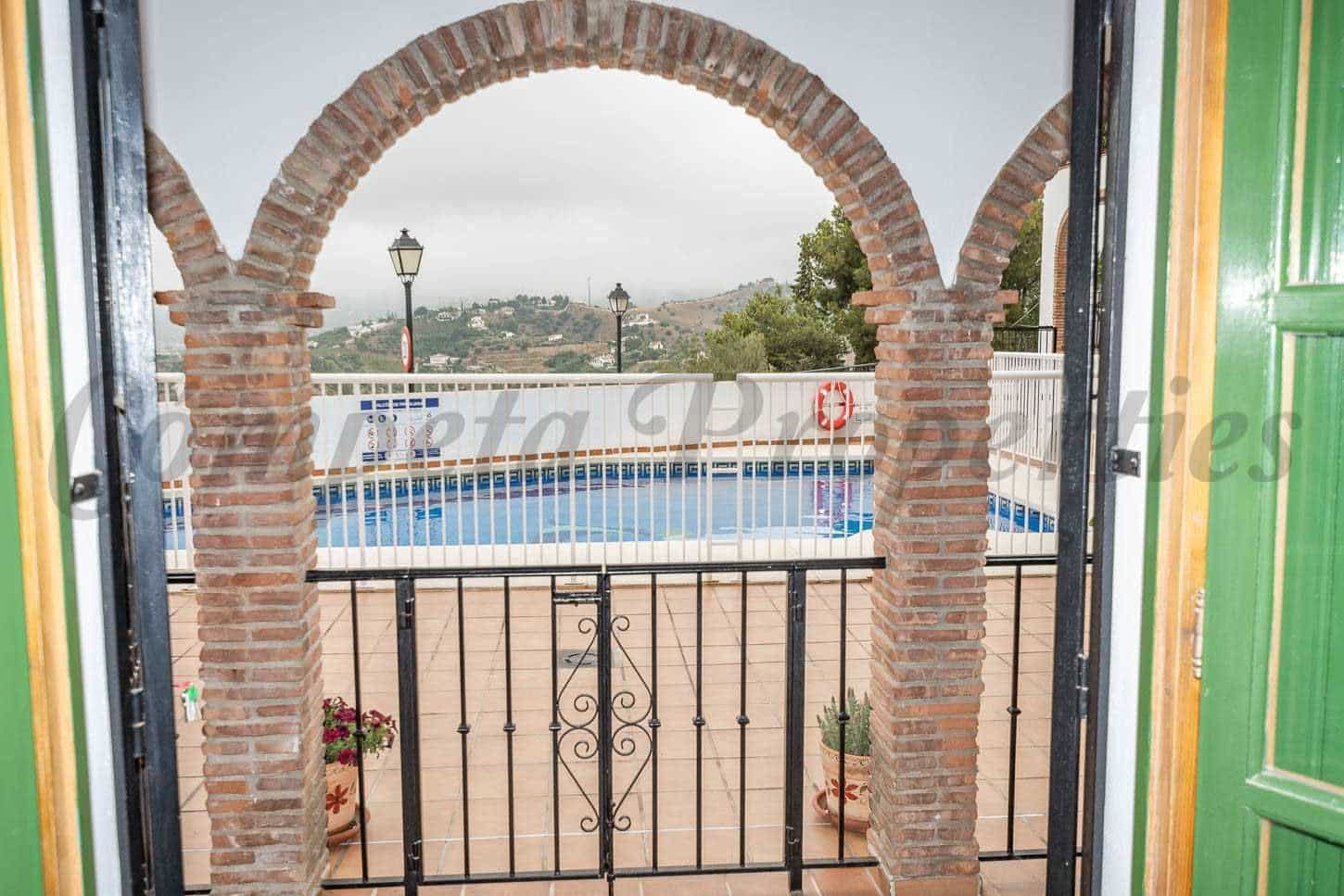 2 bedroom Apartment for rent in Nerja with pool garage - € 990 (Ref: 10075840)
