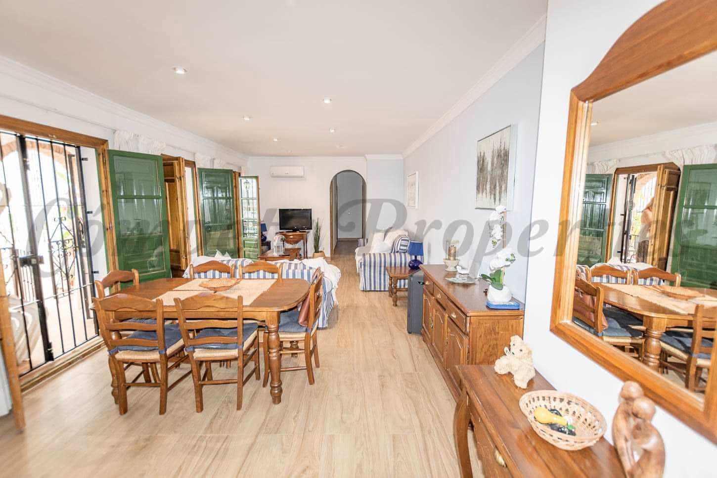 2 bedroom Apartment for rent in Nerja with pool garage - € 990 (Ref: 10075840)