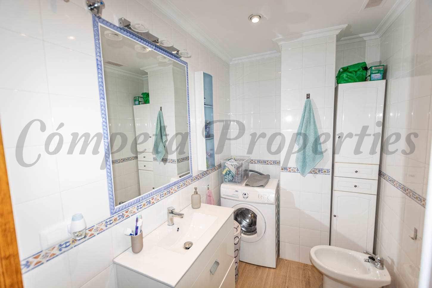 2 bedroom Apartment for rent in Nerja with pool garage - € 990 (Ref: 10075840)