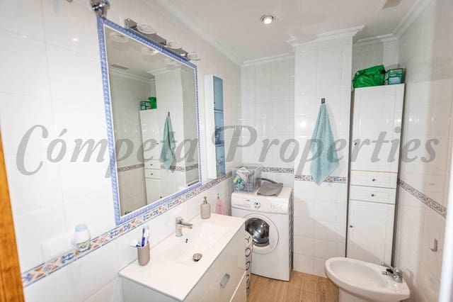 2 bedroom Apartment for rent in Nueva Nerja, Nerja with pool garage - € 990 (Ref: 10075840)