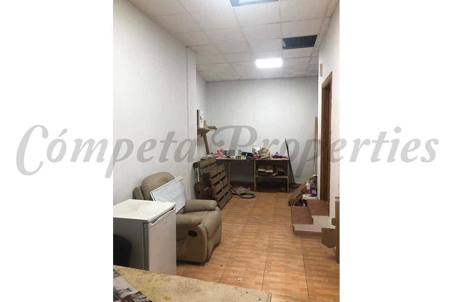 Commerciale da affittare in Velez-Malaga - 1.260 € (Rif: 10075841)
