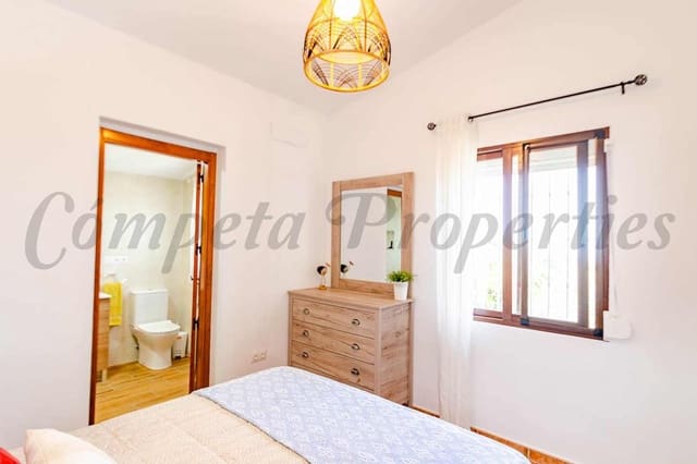 Finca/Maison de Campagne de 2 chambres à louer à Archez - 1 500 € (Ref: 10075844)