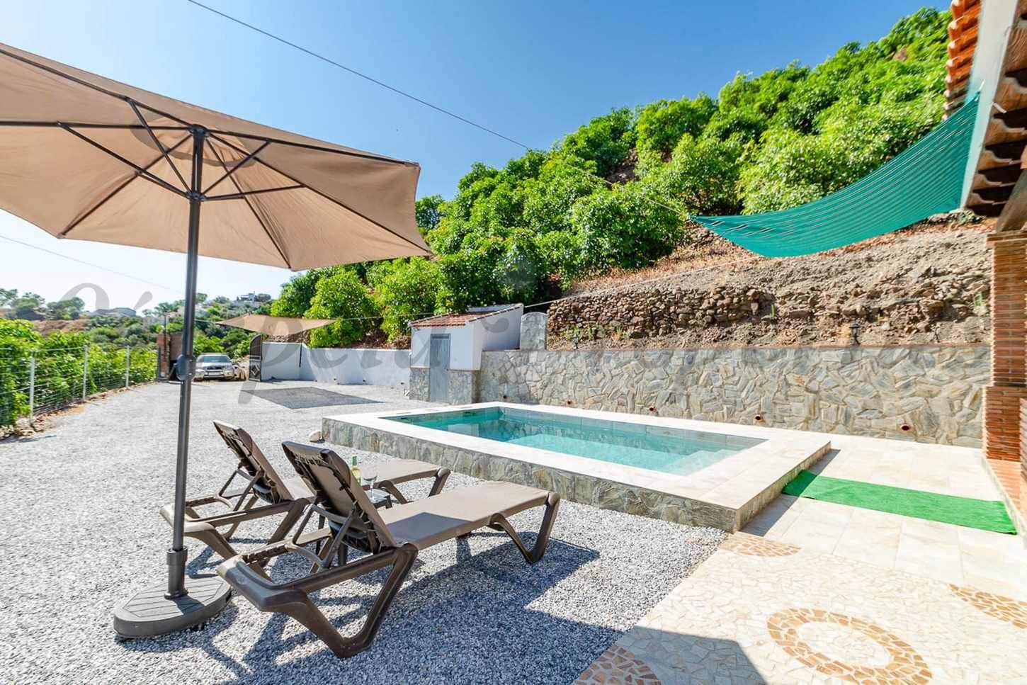 Finca/Maison de Campagne de 2 chambres à louer à Archez avec piscine - 1 500 € (Ref: 10075844)
