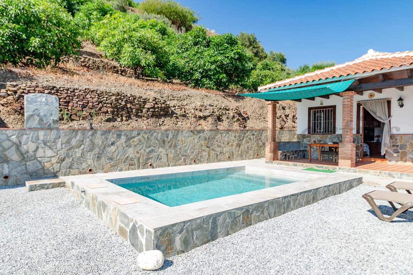 Finca/Maison de Campagne de 2 chambres à louer à Archez avec piscine - 1 500 € (Ref: 10075844)