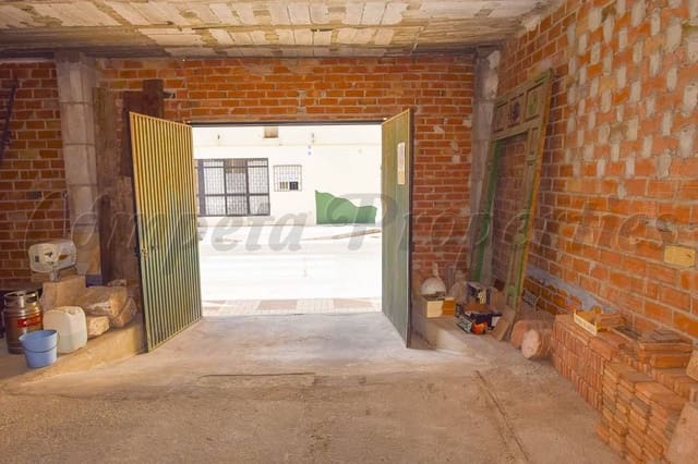 Kommersiell til leie i Nerja med garasje - € 900 (Ref: 10075846)