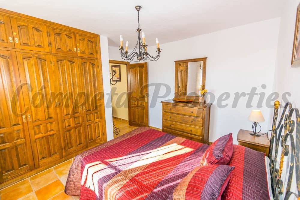 3 sovrum Finca/Hus på landet för semesterbostäder i Frigiliana med pool garage - 700 € (Ref: 10075849)