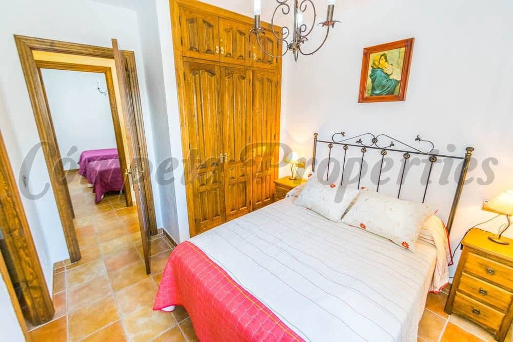 3 sovrum Finca/Hus på landet för semesterbostäder i Frigiliana med pool garage - 700 € (Ref: 10075849)