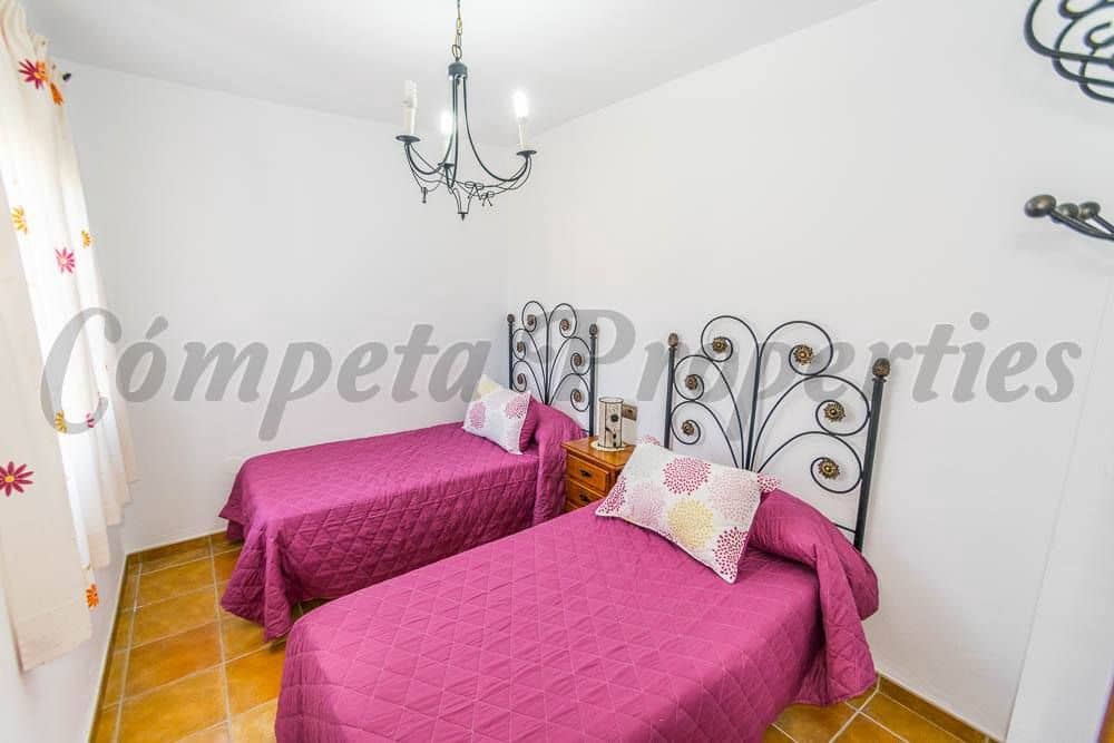 3 sovrum Finca/Hus på landet för semesterbostäder i Frigiliana med pool garage - 700 € (Ref: 10075849)
