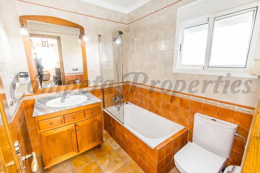 3 sovrum Finca/Hus på landet för semesterbostäder i Frigiliana med pool garage - 700 € (Ref: 10075849)