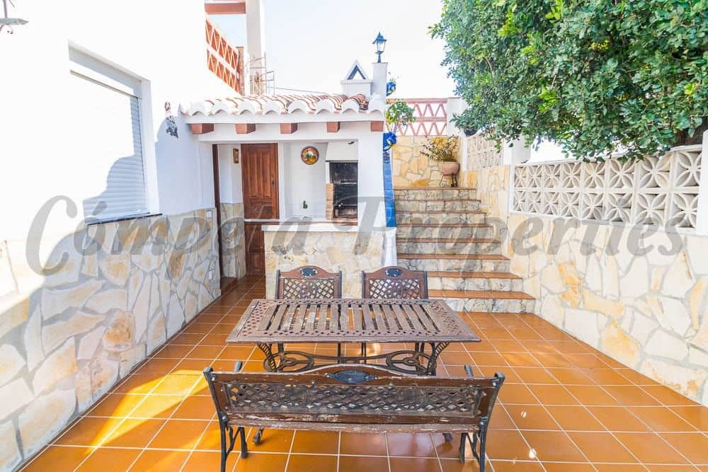 3 sovrum Finca/Hus på landet för semesterbostäder i Frigiliana med pool garage - 700 € (Ref: 10075849)