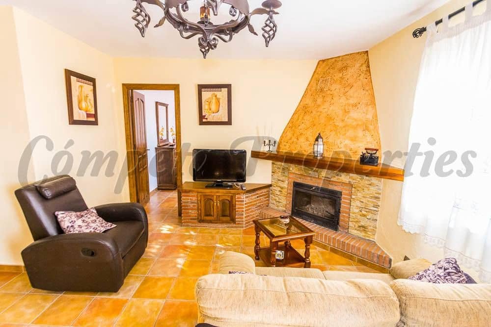 3 sovrum Finca/Hus på landet för semesterbostäder i Frigiliana med pool garage - 700 € (Ref: 10075849)