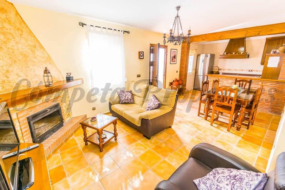 3 sovrum Finca/Hus på landet för semesterbostäder i Frigiliana med pool garage - 700 € (Ref: 10075849)