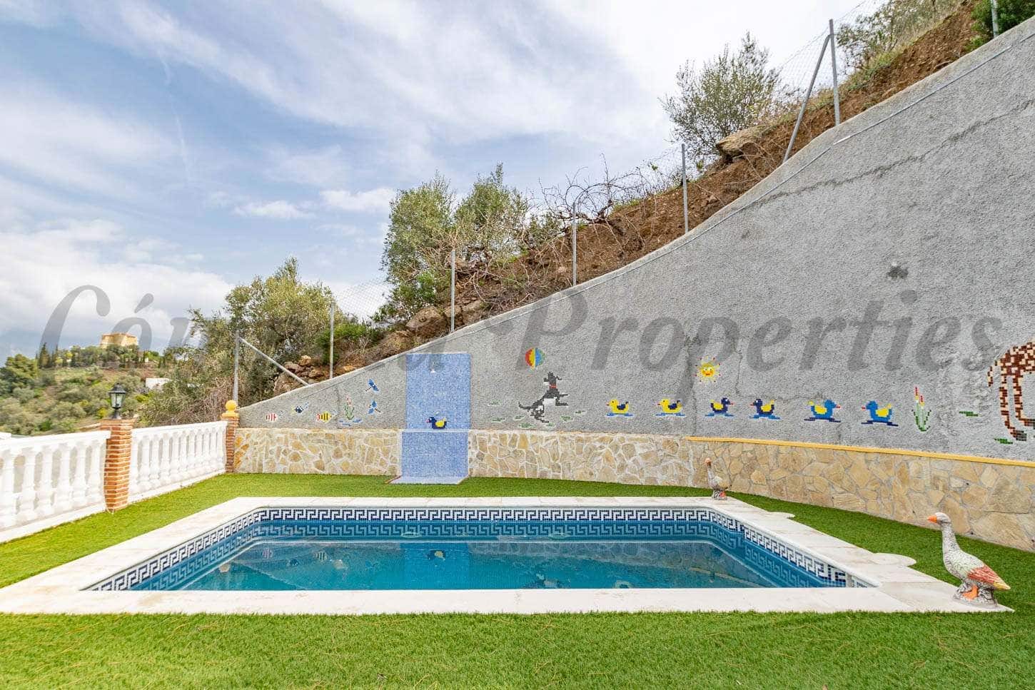 3 camera da letto Finca/Casa di Campagna da affitare come casa vacanza in Torrox con piscina garage - 1.350 € (Rif: 10075850)