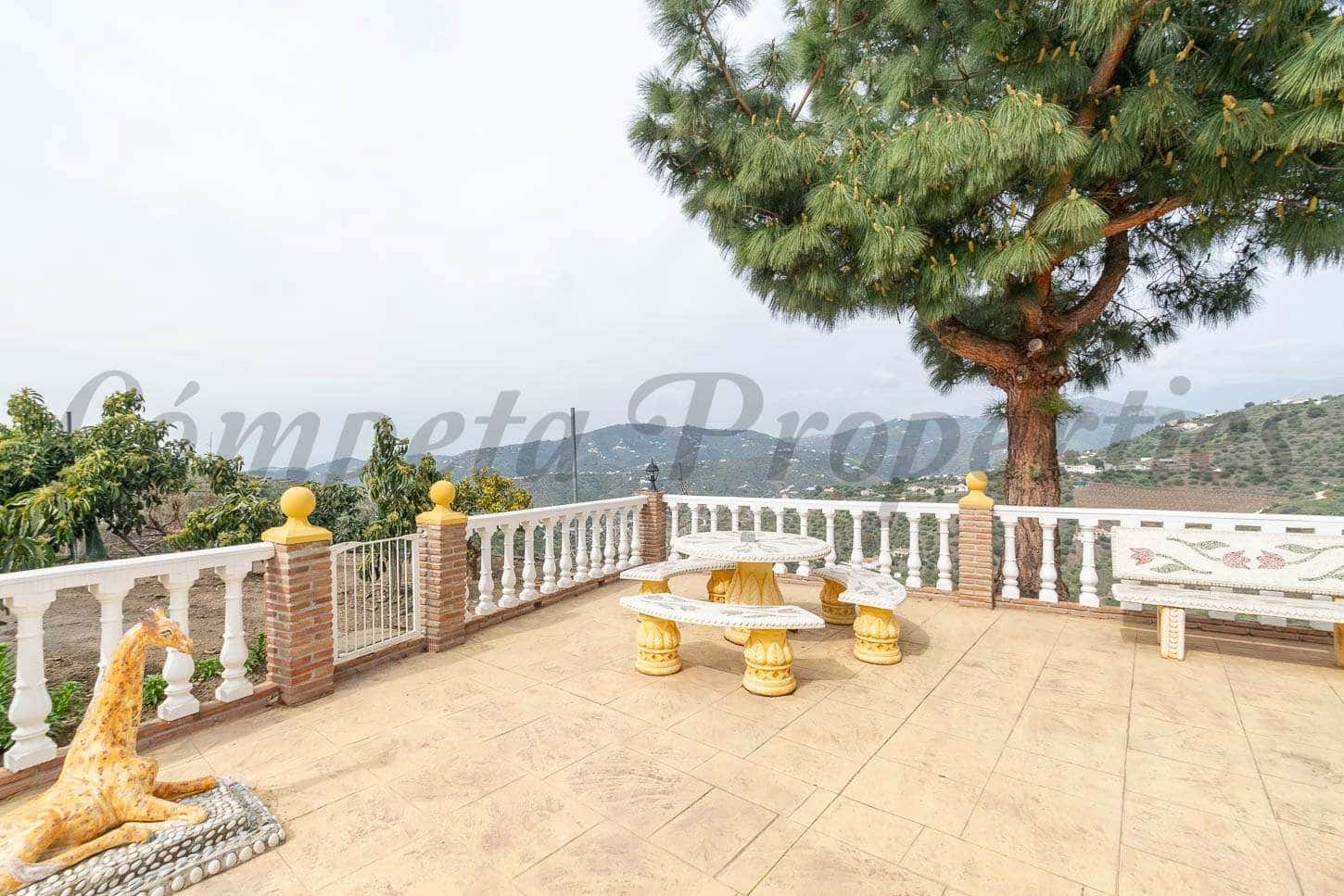 3 camera da letto Finca/Casa di Campagna da affitare come casa vacanza in Torrox con piscina garage - 1.350 € (Rif: 10075850)