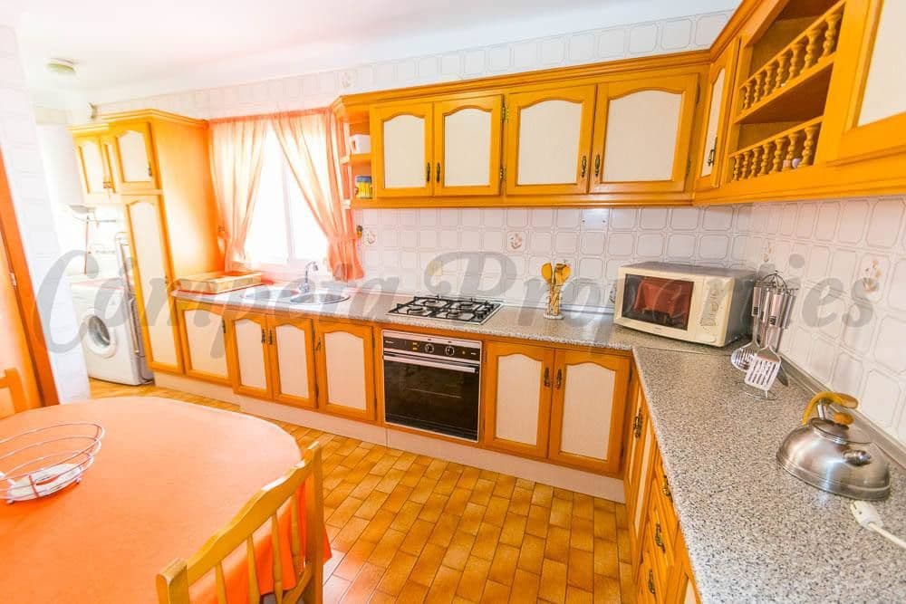 2 bedroom Apartment for holiday rental in Nerja - € 875 (Ref: 10075851)